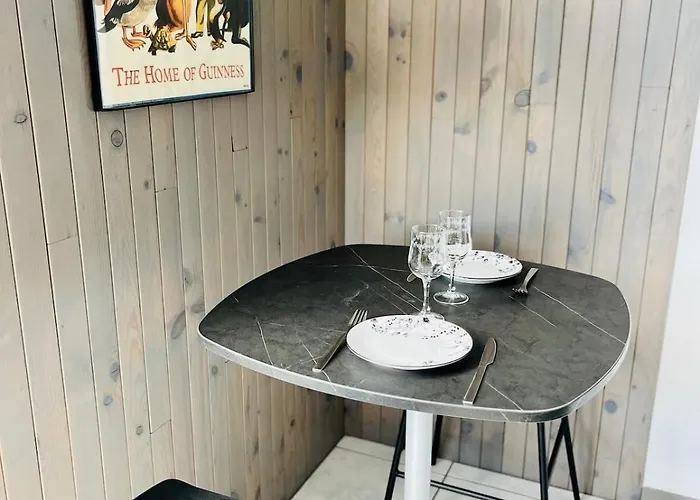 Apartment Joli T1 Chez Doudou Plein Centre-ville Au Calme, Vue Jardin Rambervillers